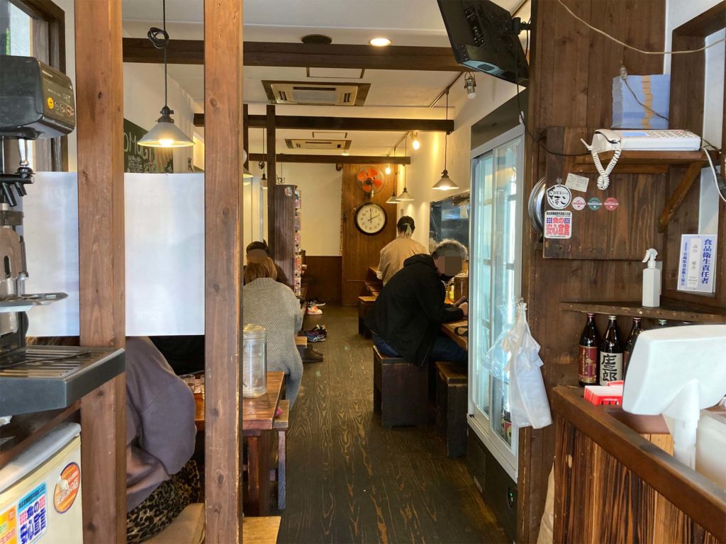 宮崎市のラーメン屋さん：麺屋勝水の内観の写真